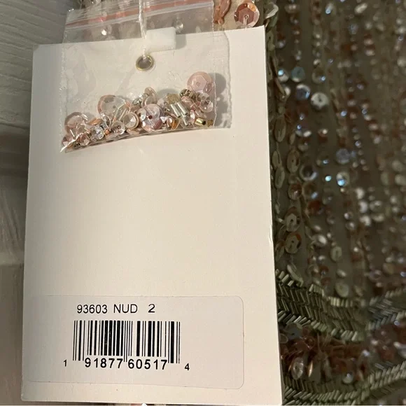 Mac Duggal Nude Sequined High Neck Sleeveless Column Maxi Gown NWT size2 - Picture 5 of 12